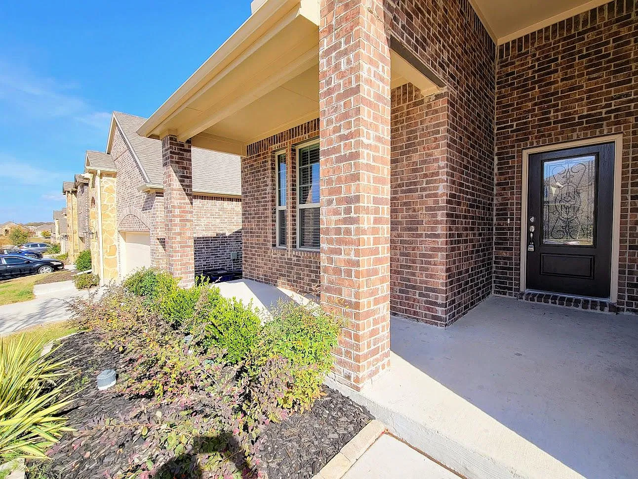 4 bed, 2540 sqft, $2,350 — Photo 4