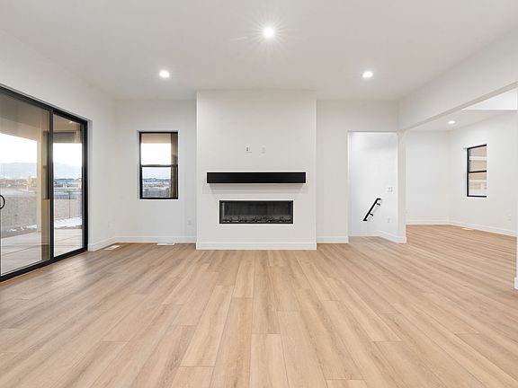 5th image of 5973 Hal Row Rd #112