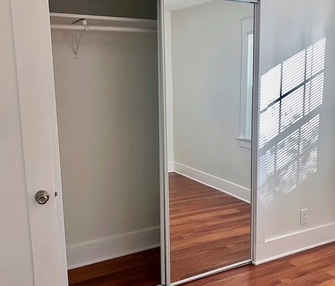 218 Sapphire St — Photo 23