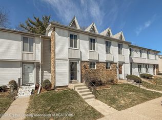 2061 Lac Du Mont Dr, Haslett, MI 48840