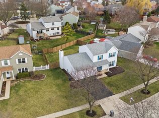 1880 Gleneagle Cir, Elgin, IL 60123