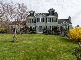 4 Treetrunk Ln, Methuen, MA 01844