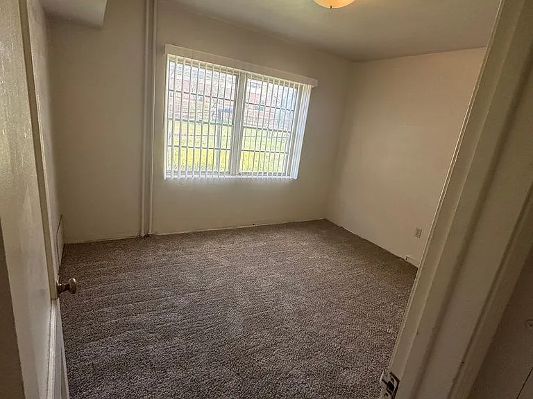 324 N San Francisco St — Photo 7
