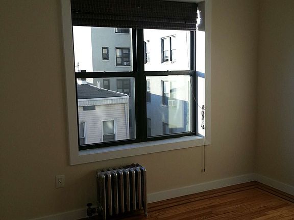 3rd image of 3015 34th Ave APT 3A