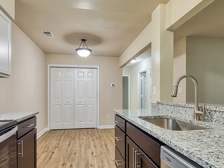 Summer Station Apartments Where Comfort Meets Coastal Living — Photo 73