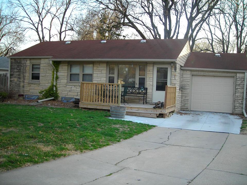 2nd image of 3145 N 65th St