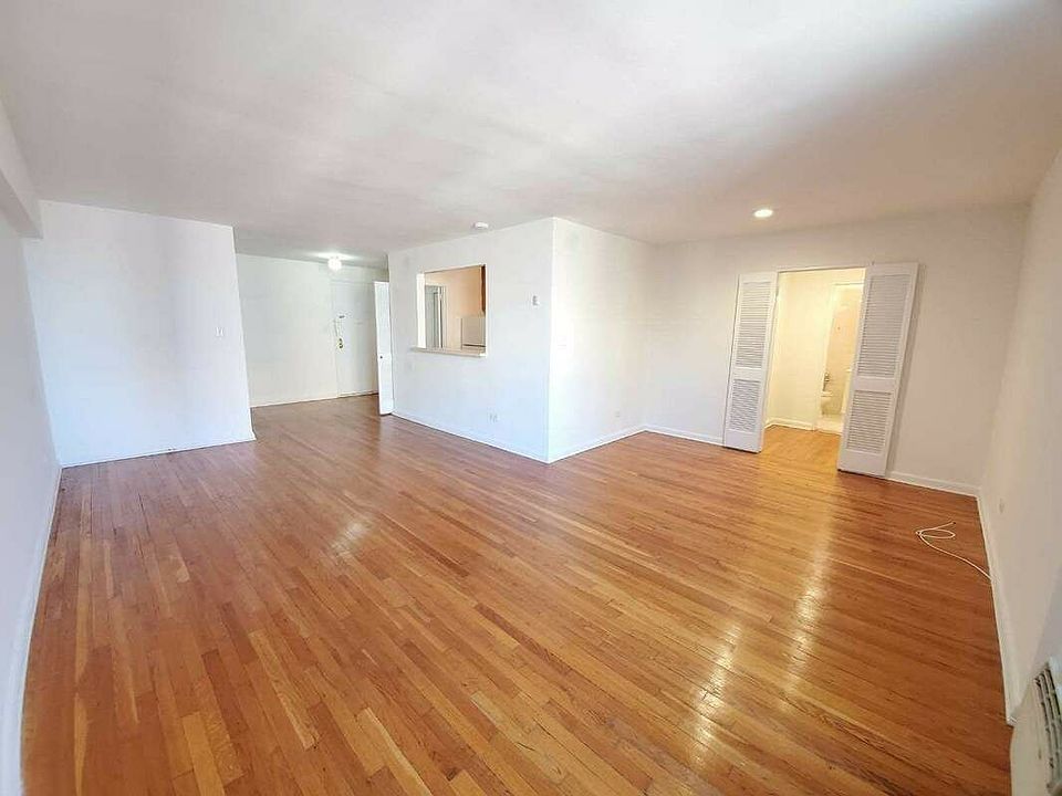 1st image of 315 Ocean Pkwy #6AA
