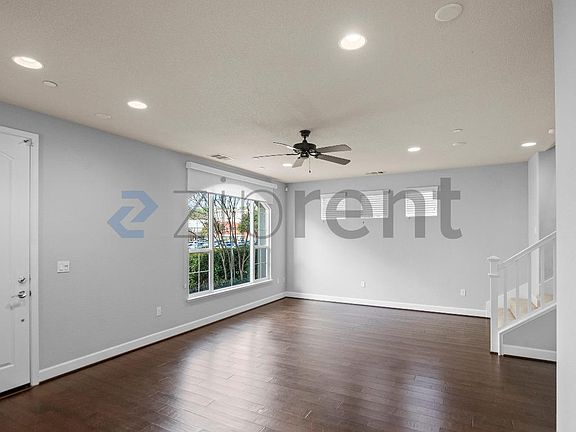 4th image of 328 Selby Ln