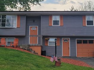 44 Green Meadow Ln, Binghamton, NY 13901