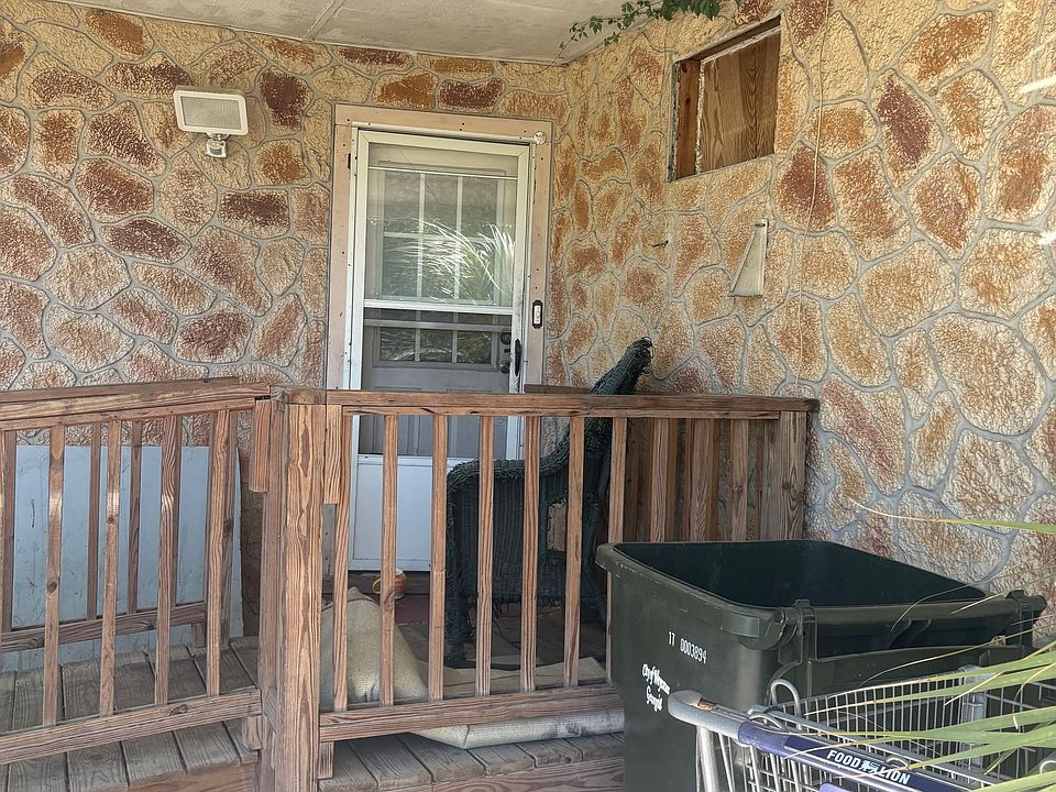 2nd image of 524 Martin Luther King Dr