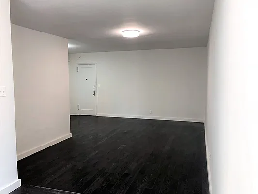 Rented by Dynamik Realty | media 9