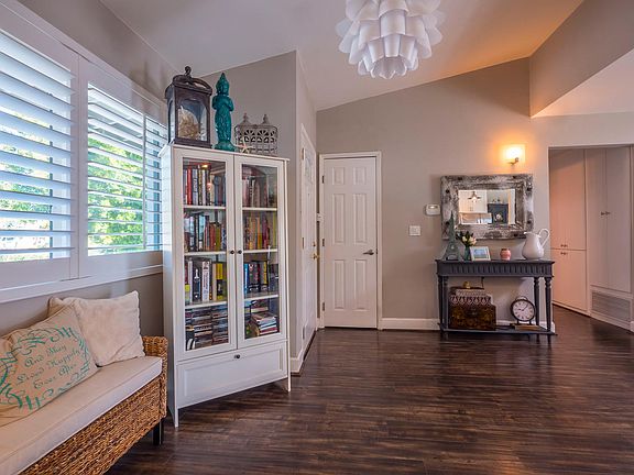 4th image of 20314 Clark Street