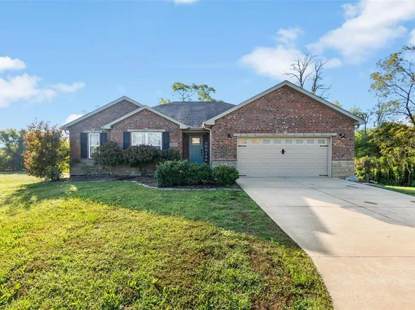 200 Indian Springs Dr, Jackson, MO 63755