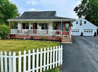 4576 Sandy Lake Rd, Ravenna, OH 44266