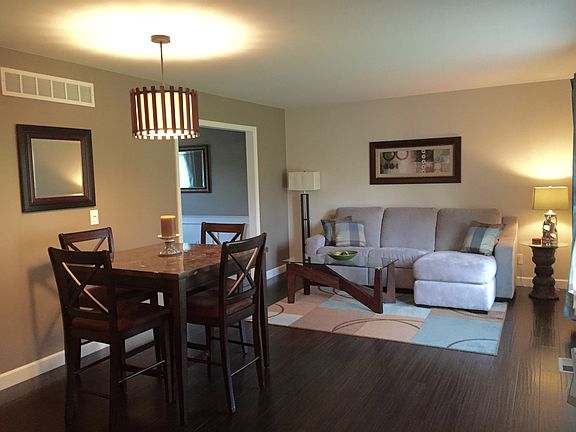 2nd image of 1010 Woodbridge Ln