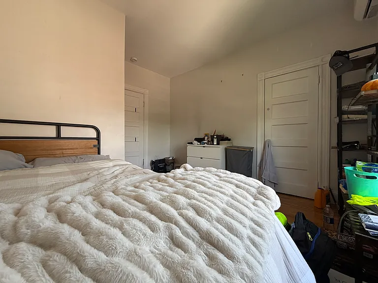 37 Magoun St #3 — Photo 10