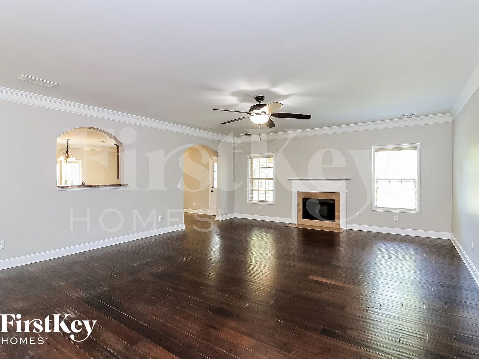5 bed, 4.0 bath, 4180 sqft, $3,280 — Photo 2