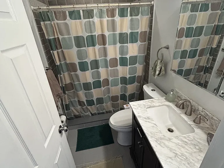 335 W Girard Ave #2 — Photo 10