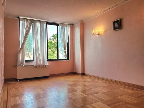 3111 Ocean Parkway 3D image 2 of 6