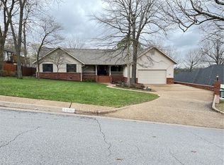 4408 E Bogey Dr, Springdale, AR 72764