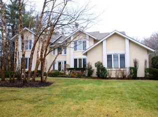23 Sherwood Dr, Lincolnshire, IL