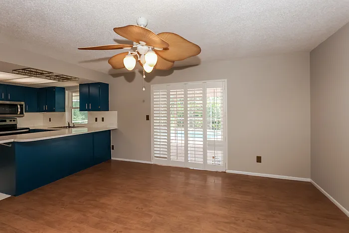 5946 Stringfellow Rd — Photo 5