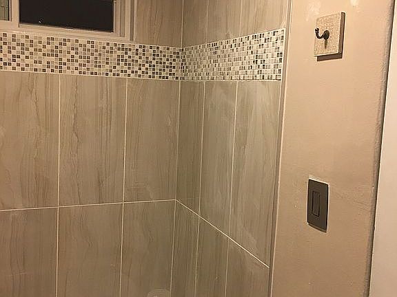 Bathroom tile 
