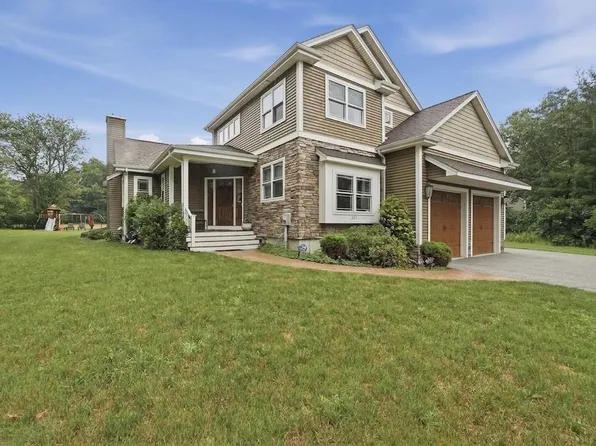 223 Tiffany St, Attleboro, MA 02703