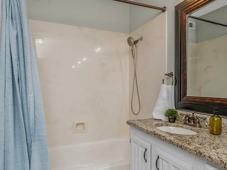3100 Fairfield Ave #7C — Photo 12