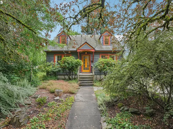 5528 SE Belmont St, Portland, OR 97215