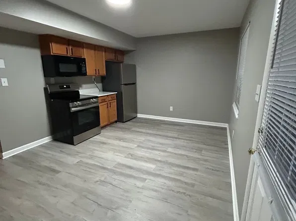 11728 Tazwell Dr, Louisville, KY 40245
