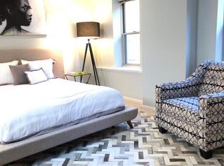 40 E 9th St APT 401, Chicago, IL 60605