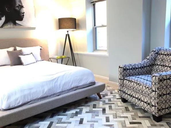 40 E 9th St APT 401, Chicago, IL 60605