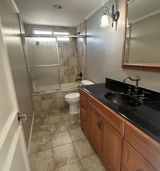 1818 Pelham Ave #103 — Photo 21