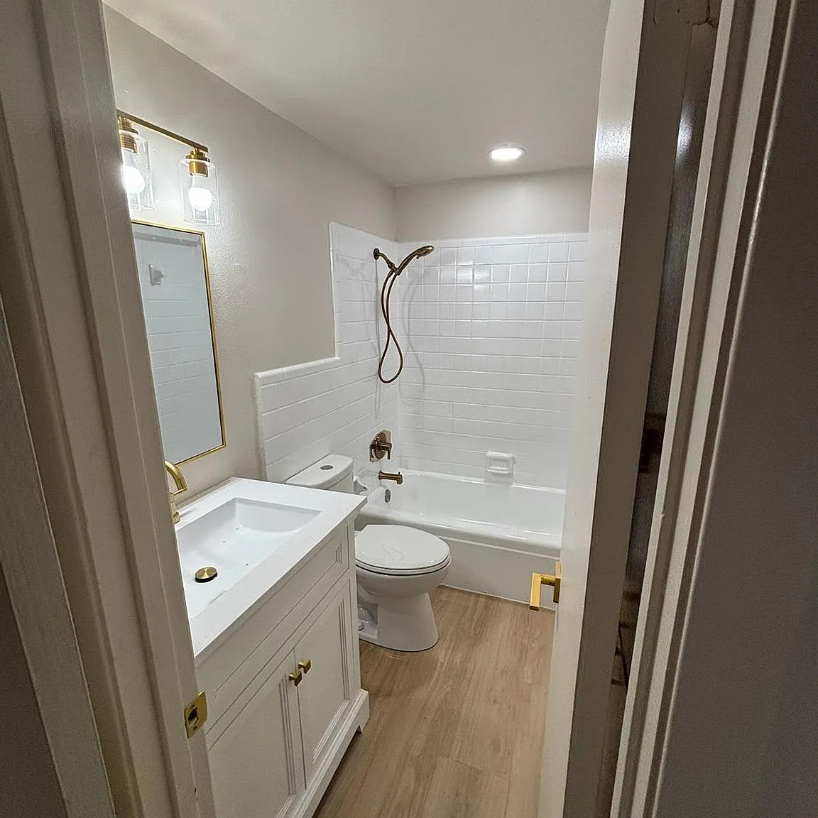 1 bed, 1.0 bath, 525 sqft, $950 — Photo 2