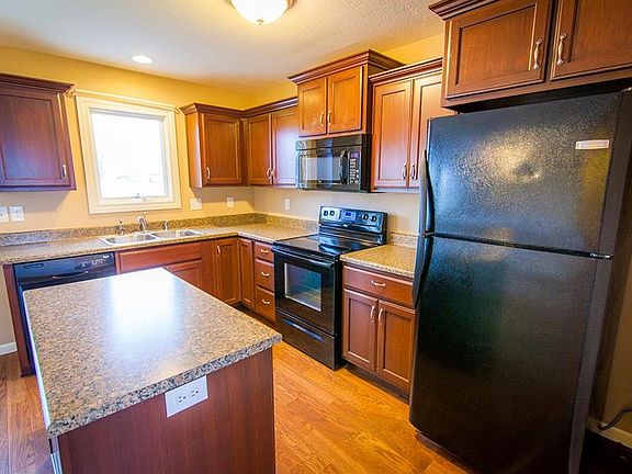 4th image of 109 Sunburst Cir
