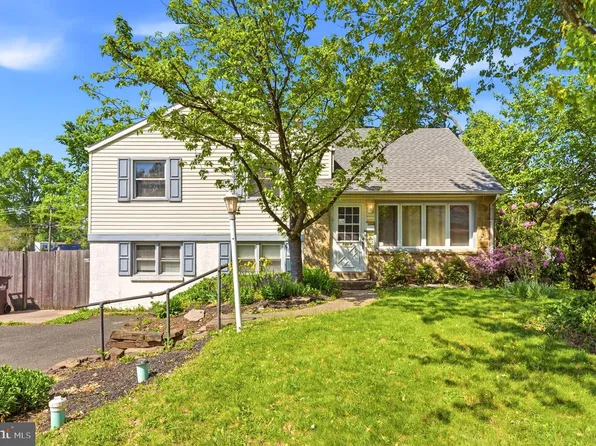 1064 Allentown Rd, Lansdale, PA 19446