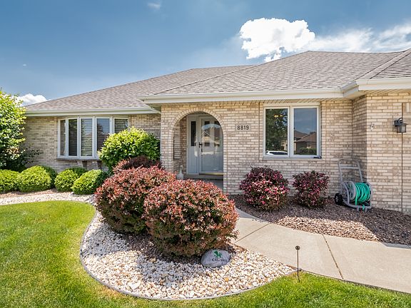 2nd image of 8819 Woodbine Ct