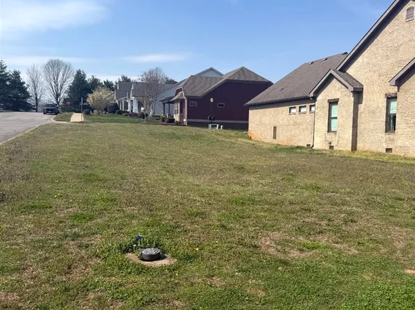 335 Traditions Blvd, Bowling Green, KY 42103