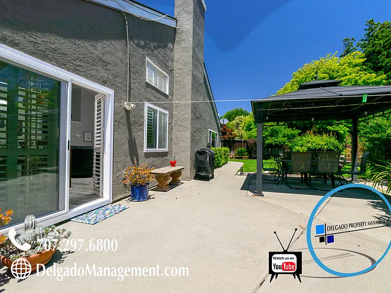 746 Tulip Ct — Photo 36