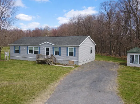 16 Gonyea Rd, Altona, NY 12910