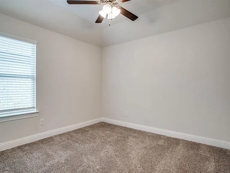 1304 Wildflower Way — Photo 18