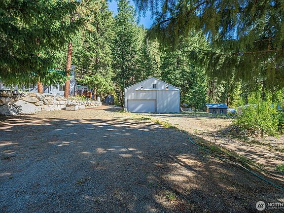 3rd image of 17972 Entiat River Road