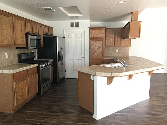 all stainless steel appliances including refrigerator