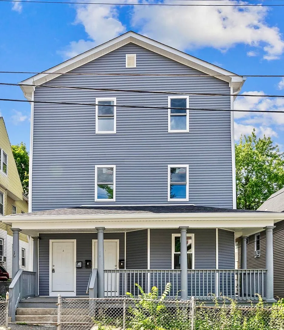 16 Arch St — Photo 1