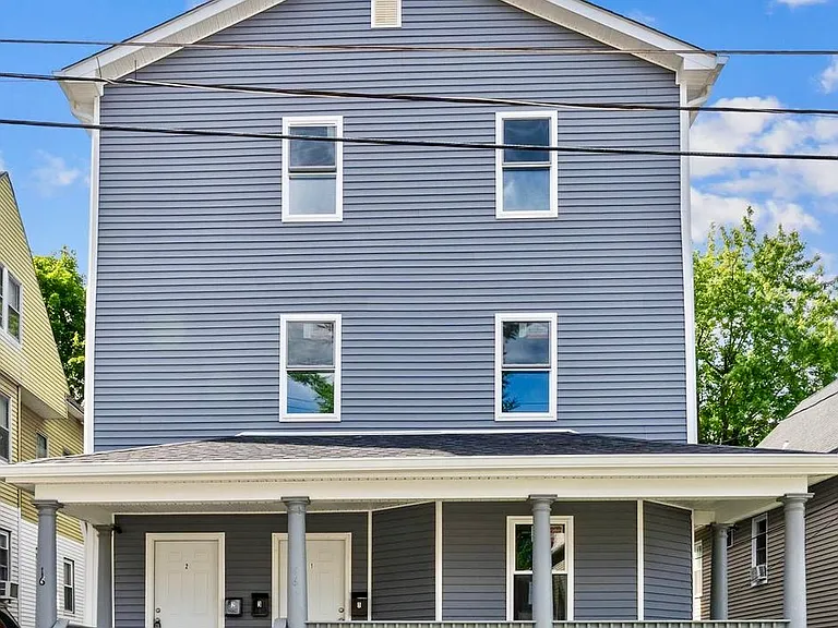 16 Arch St #1 — Photo 1