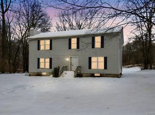 447 N Elting Corners Rd, Lloyd, NY 12528