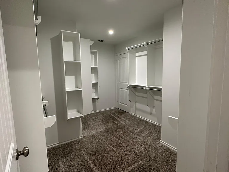 9905 Virginia Ave — Photo 13