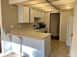 13735 15th Ave NE APT A2, Seattle, WA 98125