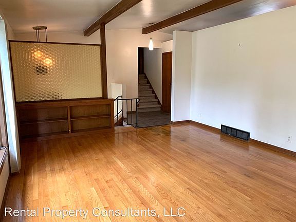 5th image of 1706 Auburn Ave NE